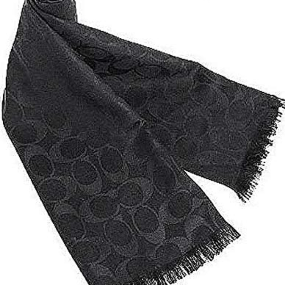 COACH SILK CC LOGO SCARF NWOT LIGHT WEIGHT Large Just gorgeous. Bottom Fringe